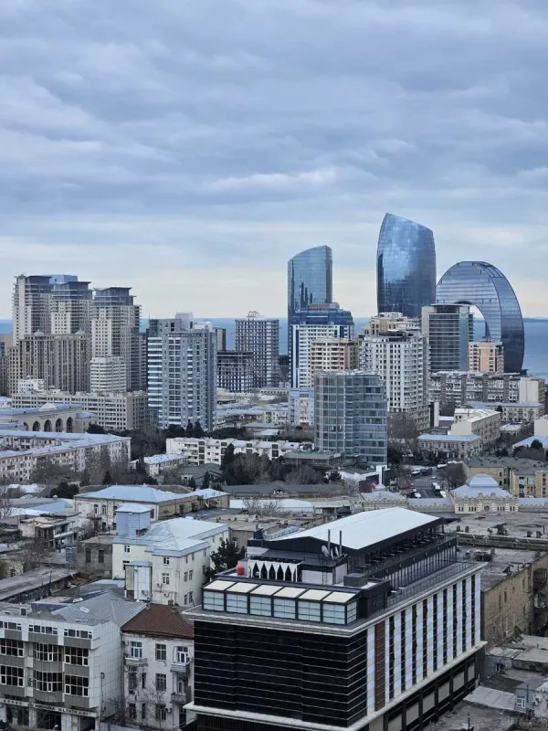 Satılır 3 otaqlı mənzil 95 m²