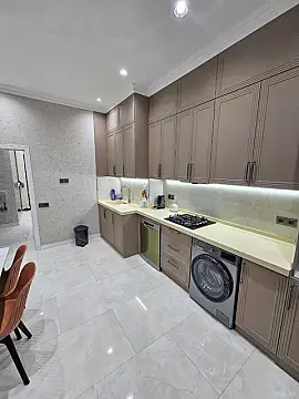 Satılır 3 otaqlı mənzil 95 m²