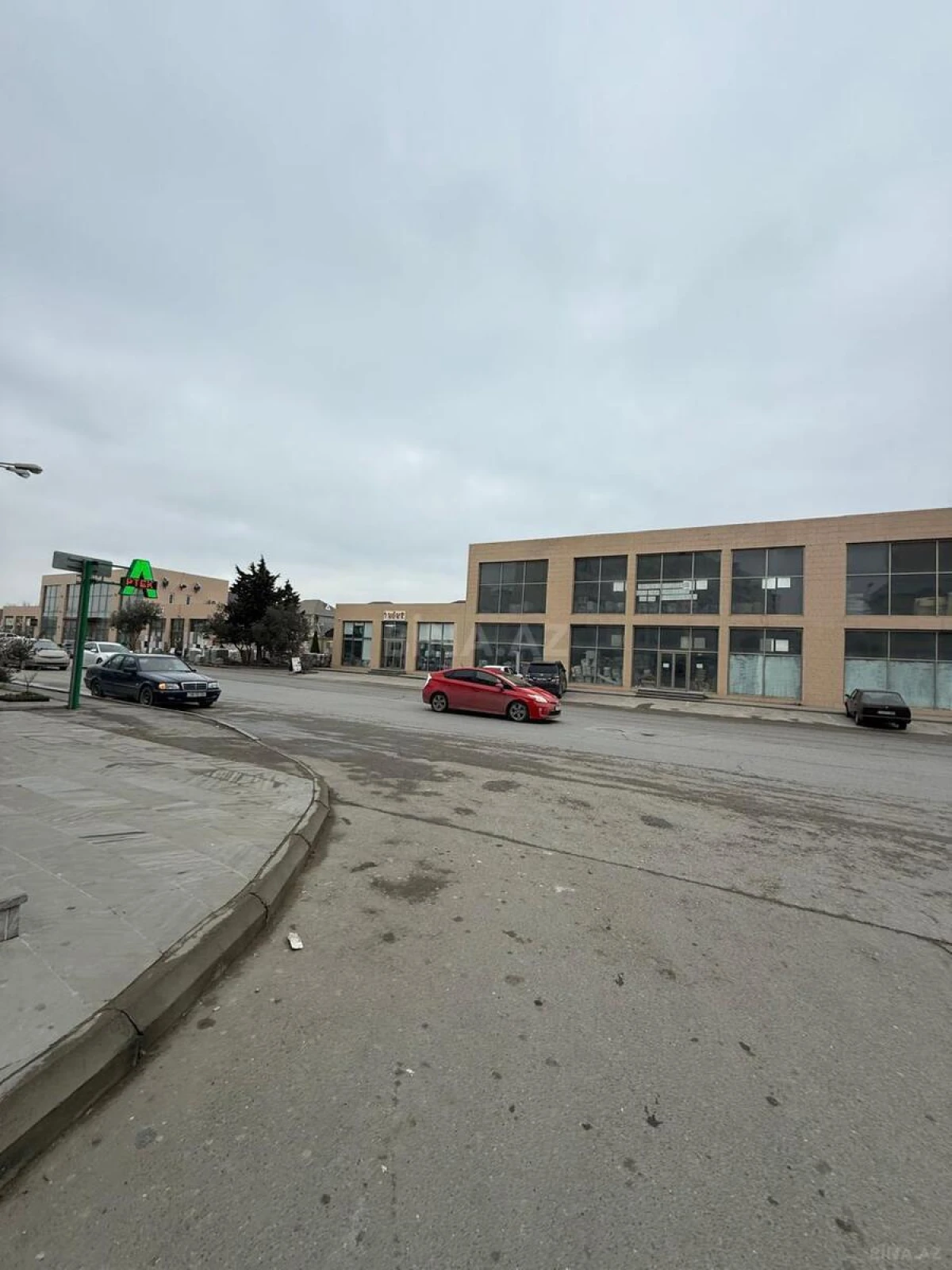 Satılır 2 otaqlı mənzil 50 m²