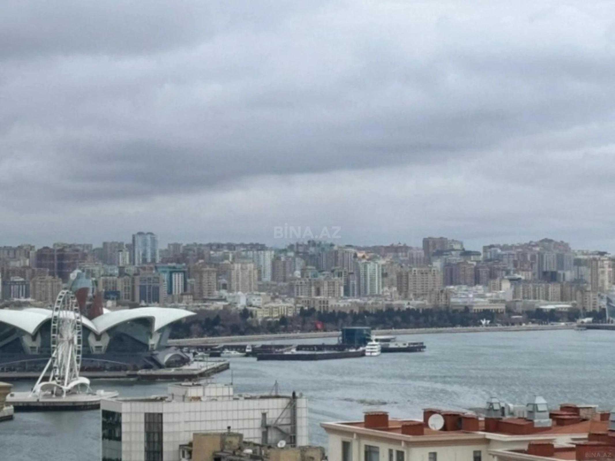 Satılır 2 otaqlı mənzil 100 m²