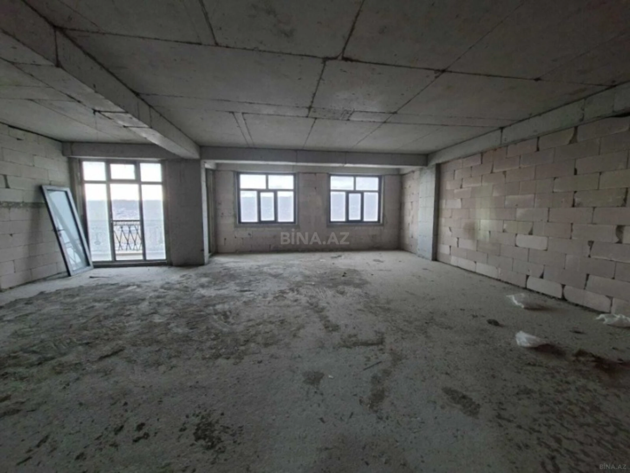 Satılır 2 otaqlı mənzil 100 m²