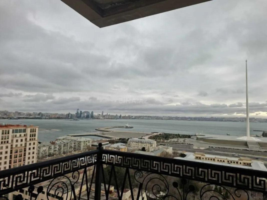 Satılır 2 otaqlı mənzil 100 m²