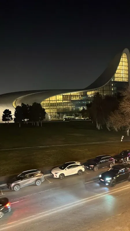 Kirayə verilir 3 otaqlı mənzil 145 m²