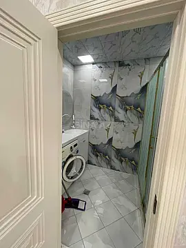 Kirayə verilir 3 otaqlı mənzil 145 m²