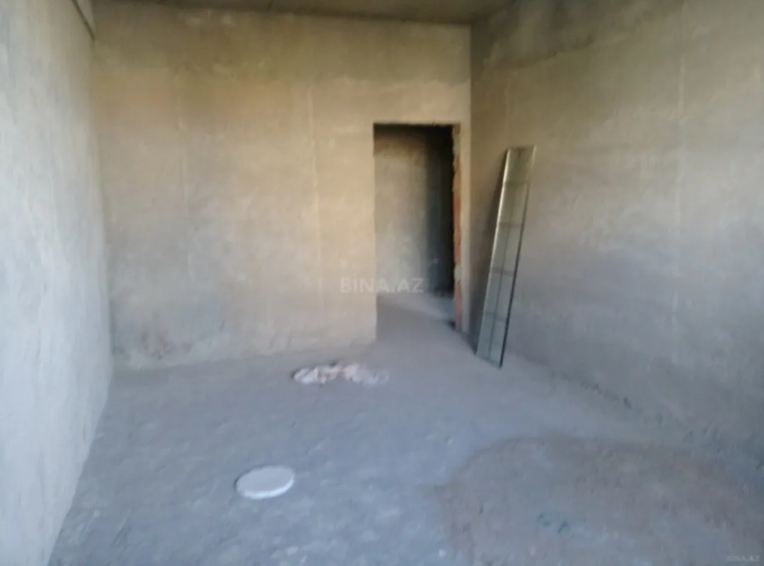 Satılır 3 otaqlı mənzil 135 m²