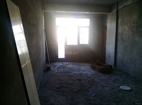 Satılır 3 otaqlı mənzil 135 m²