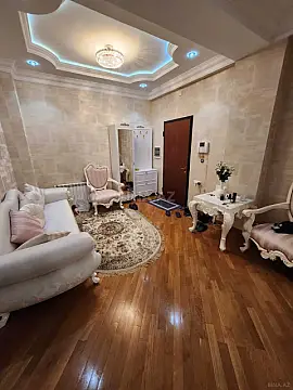 Kirayə verilir 3 otaqlı mənzil 120 m²