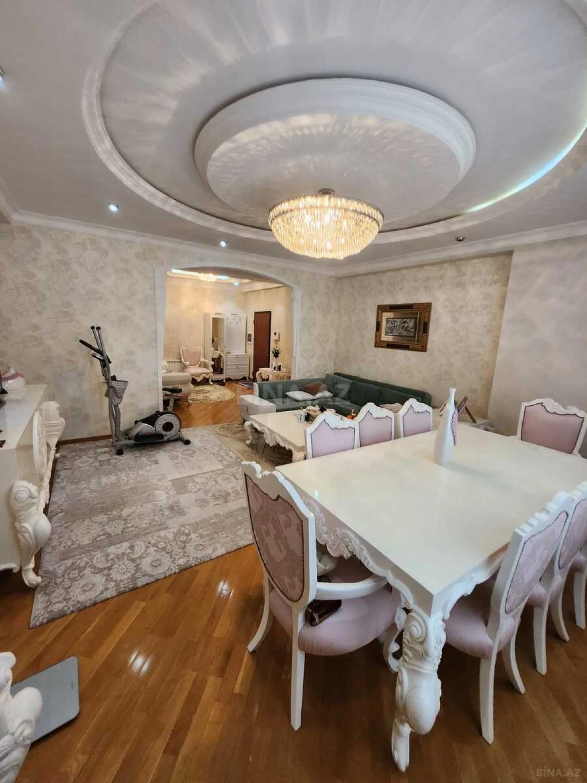 Kirayə verilir 3 otaqlı mənzil 120 m²