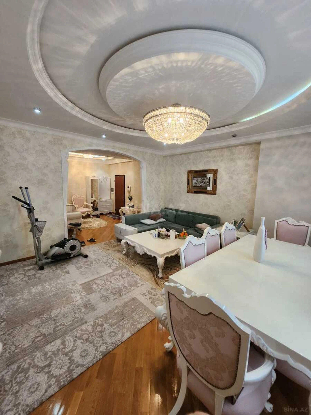 Kirayə verilir 3 otaqlı mənzil 120 m²