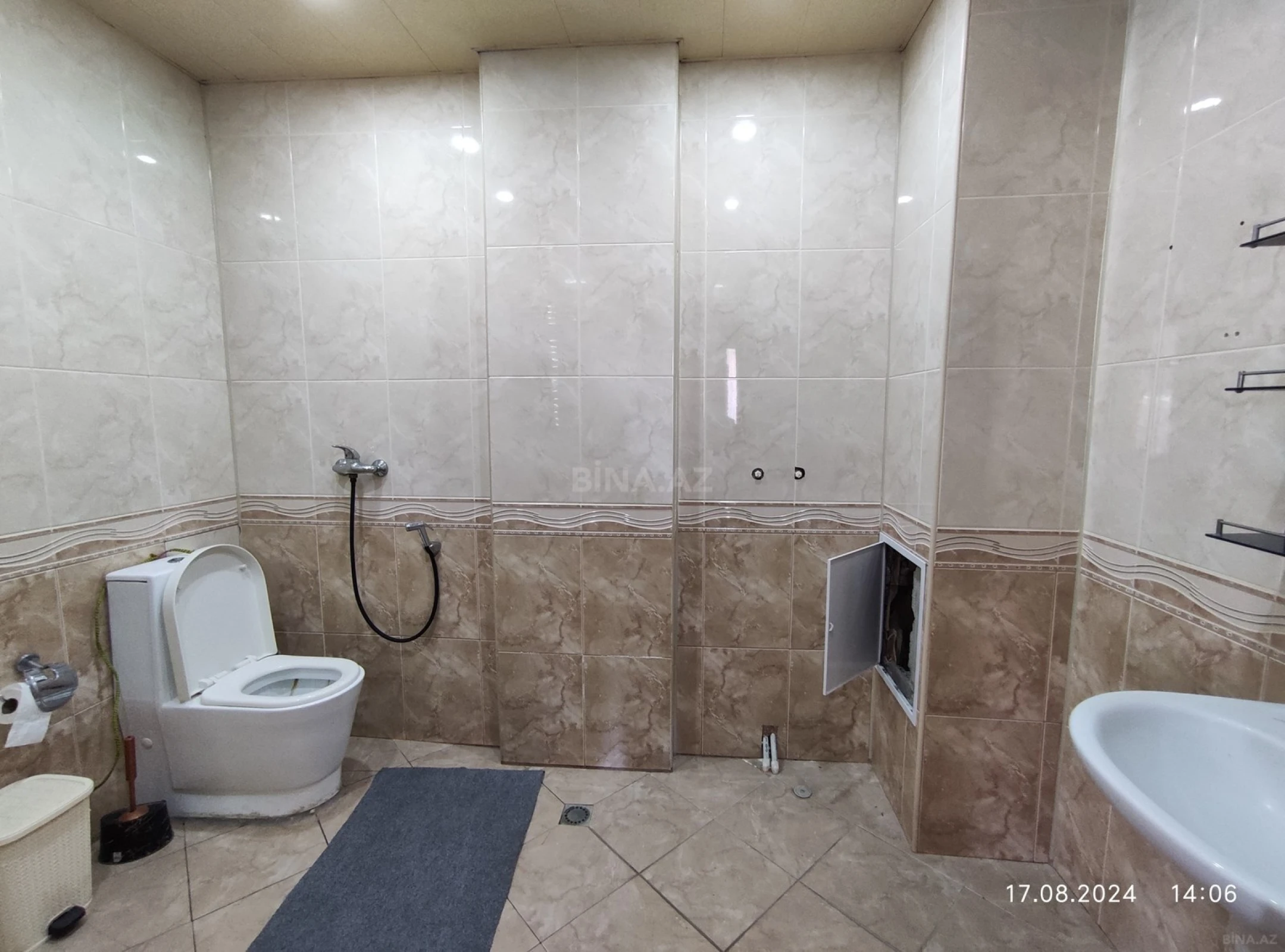 Satılır 4 otaqlı mənzil 170 m²