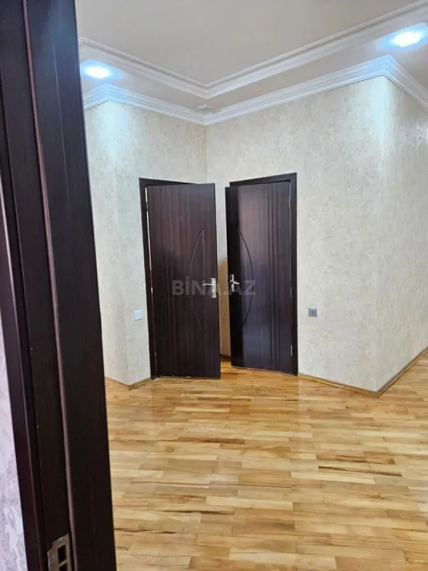 Satılır 3 otaqlı mənzil 140 m²