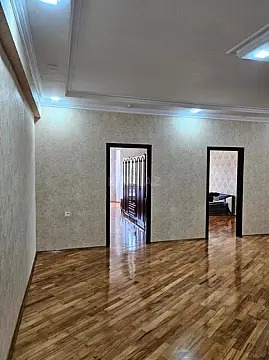 Satılır 3 otaqlı mənzil 140 m²