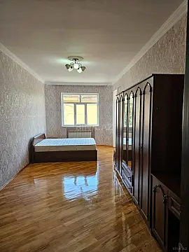 Satılır 3 otaqlı mənzil 140 m²