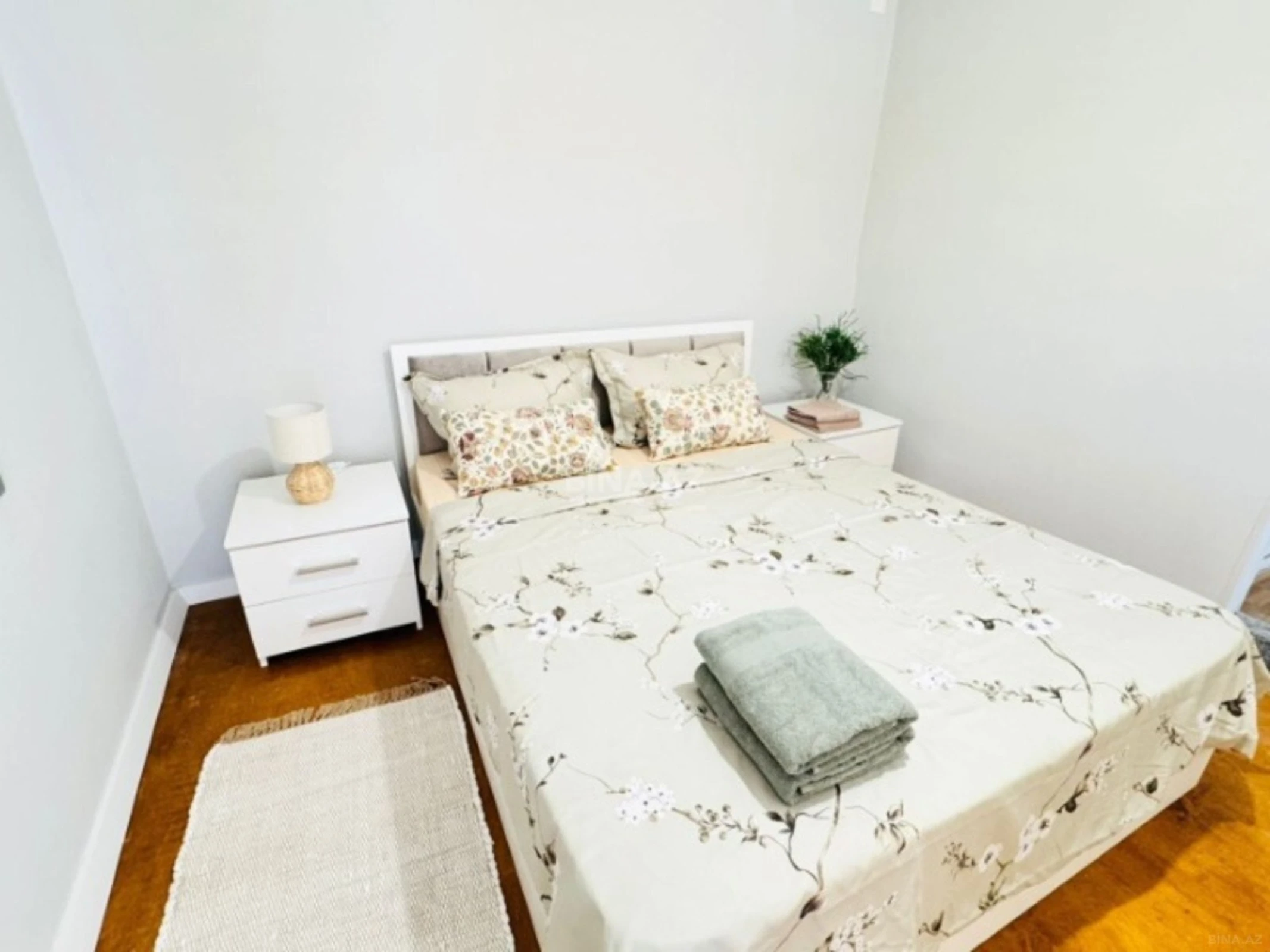 Kirayə verilir 2 otaqlı mənzil 56 m²