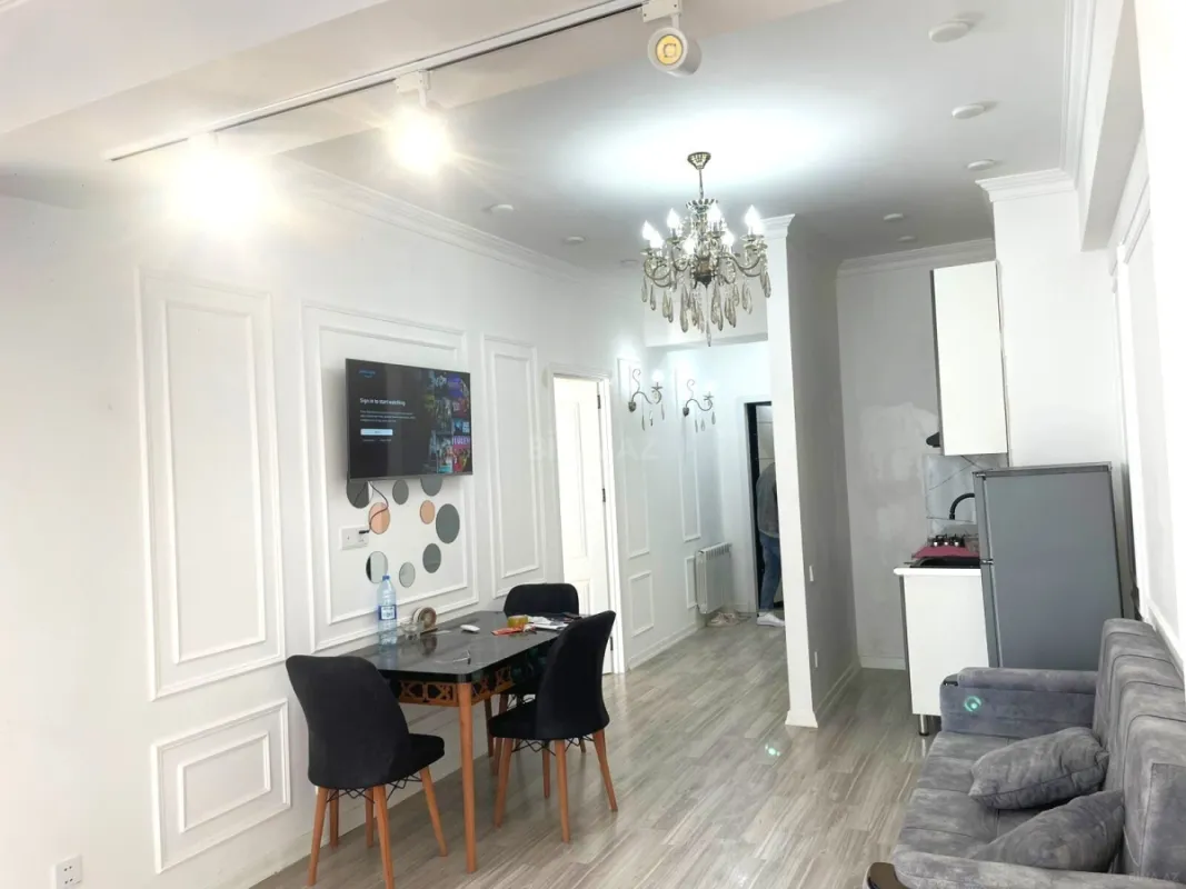 Kirayə verilir 2 otaqlı mənzil 60 m²