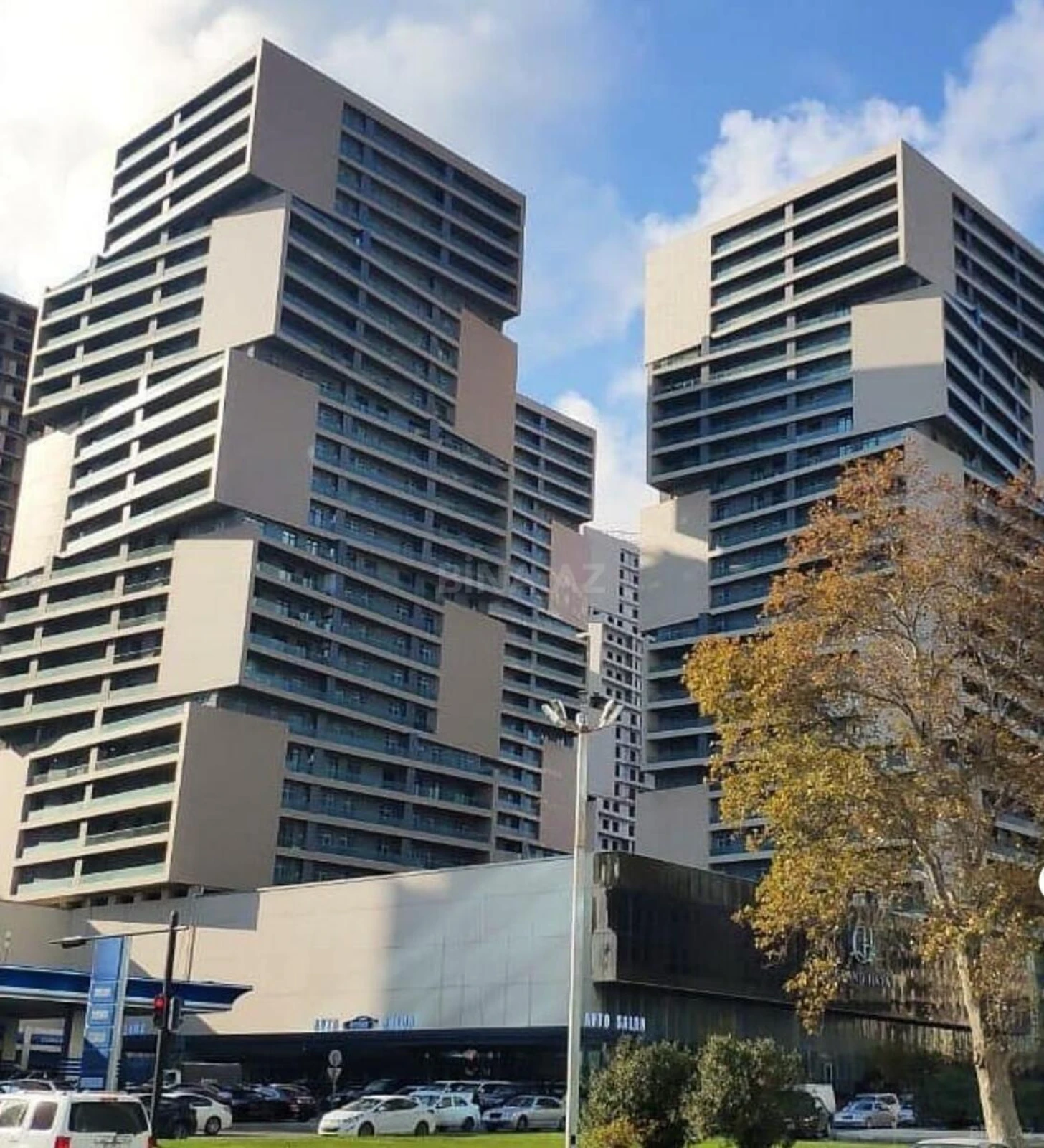 Satılır 2 otaqlı mənzil 66 m²