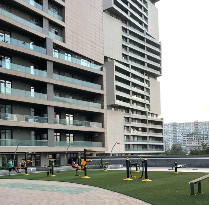 Satılır 2 otaqlı mənzil 66 m²