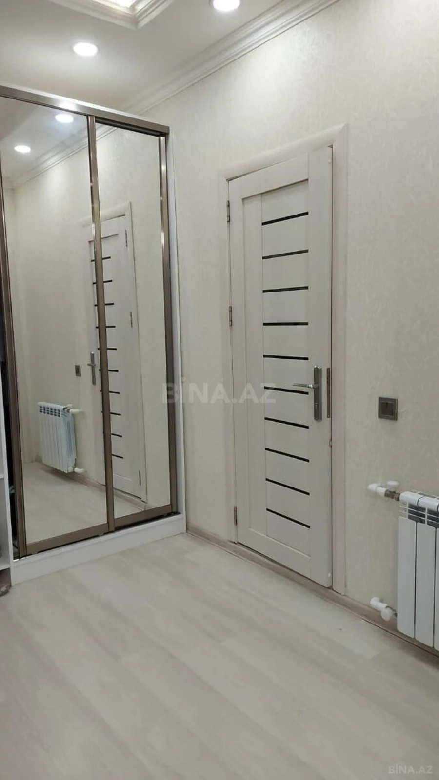 Satılır 2 otaqlı mənzil 66 m²