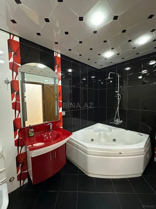 Kirayə verilir 2 otaqlı mənzil 90 m²