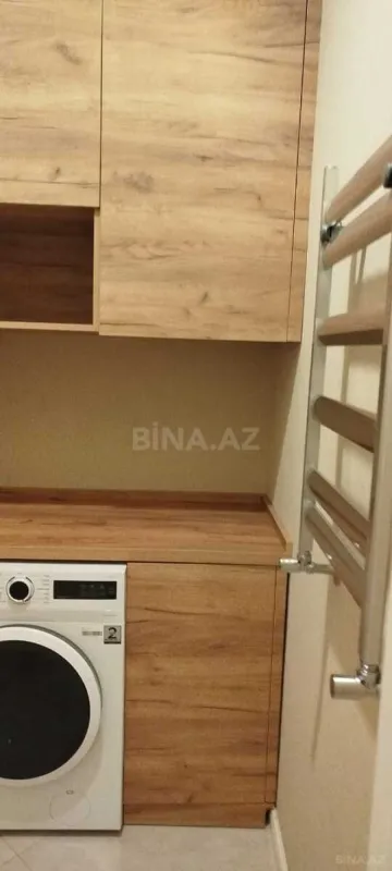 Kirayə verilir 2 otaqlı mənzil 104 m²