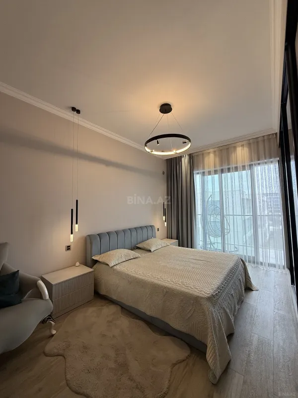 Satılır 3 otaqlı mənzil 98 m²