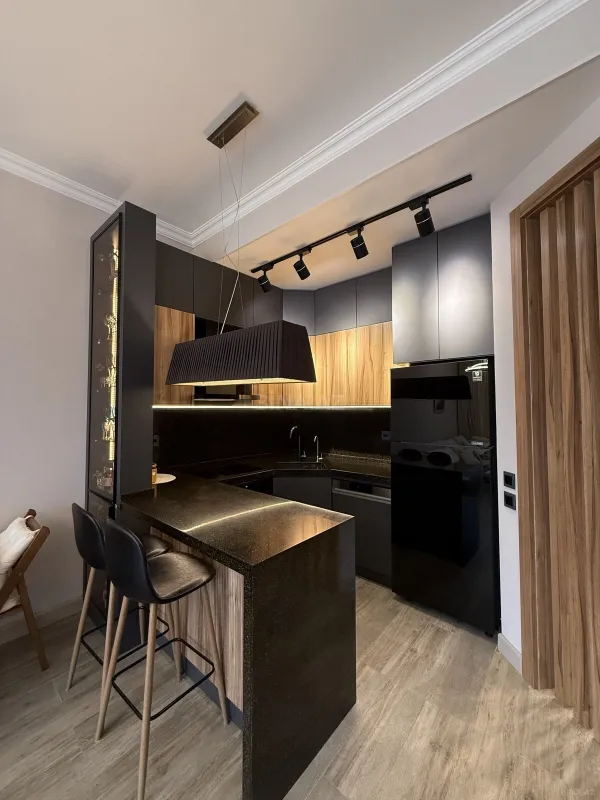 Satılır 3 otaqlı mənzil 98 m²