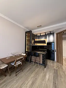 Satılır 3 otaqlı mənzil 98 m²