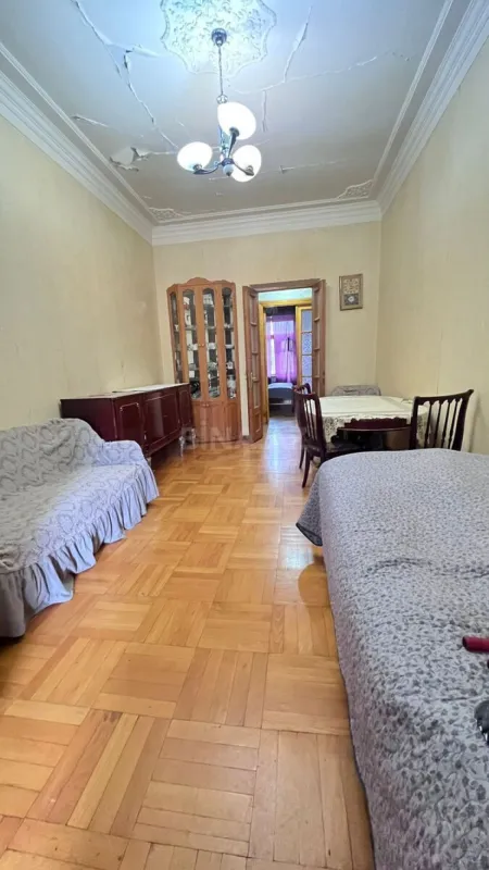 Satılır 2 otaqlı mənzil 62 m²