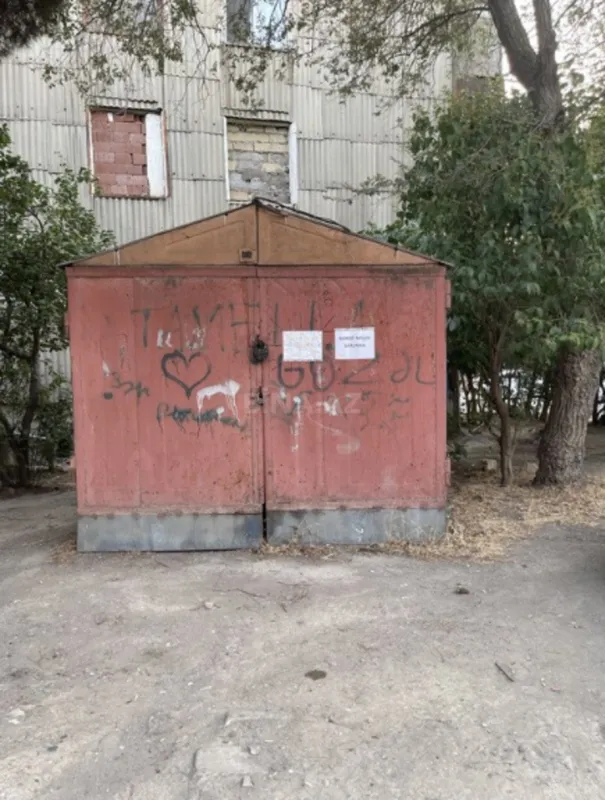 Kirayə verilir qaraj 10 m²