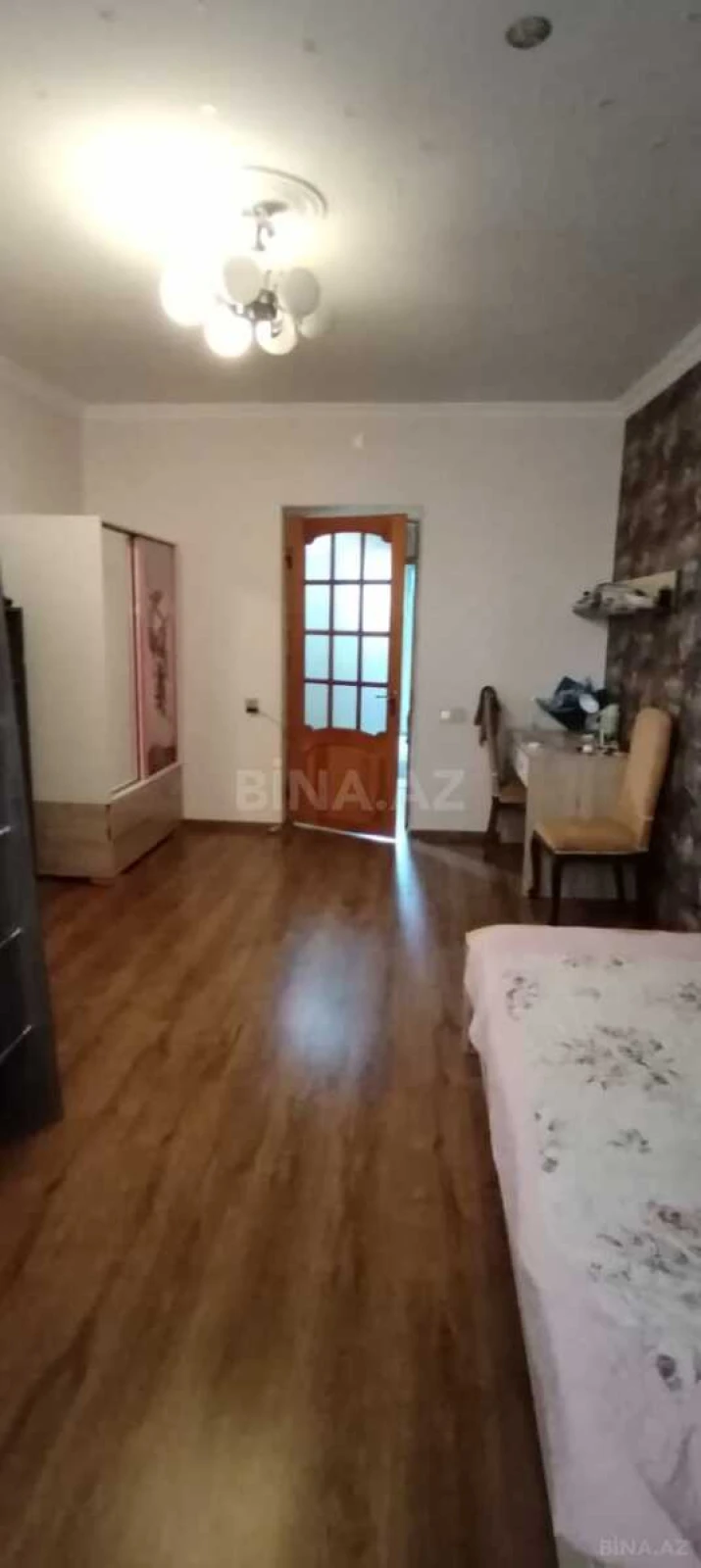 Satılır 3 otaqlı mənzil 76 m²