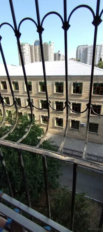 Satılır 3 otaqlı mənzil 76 m²