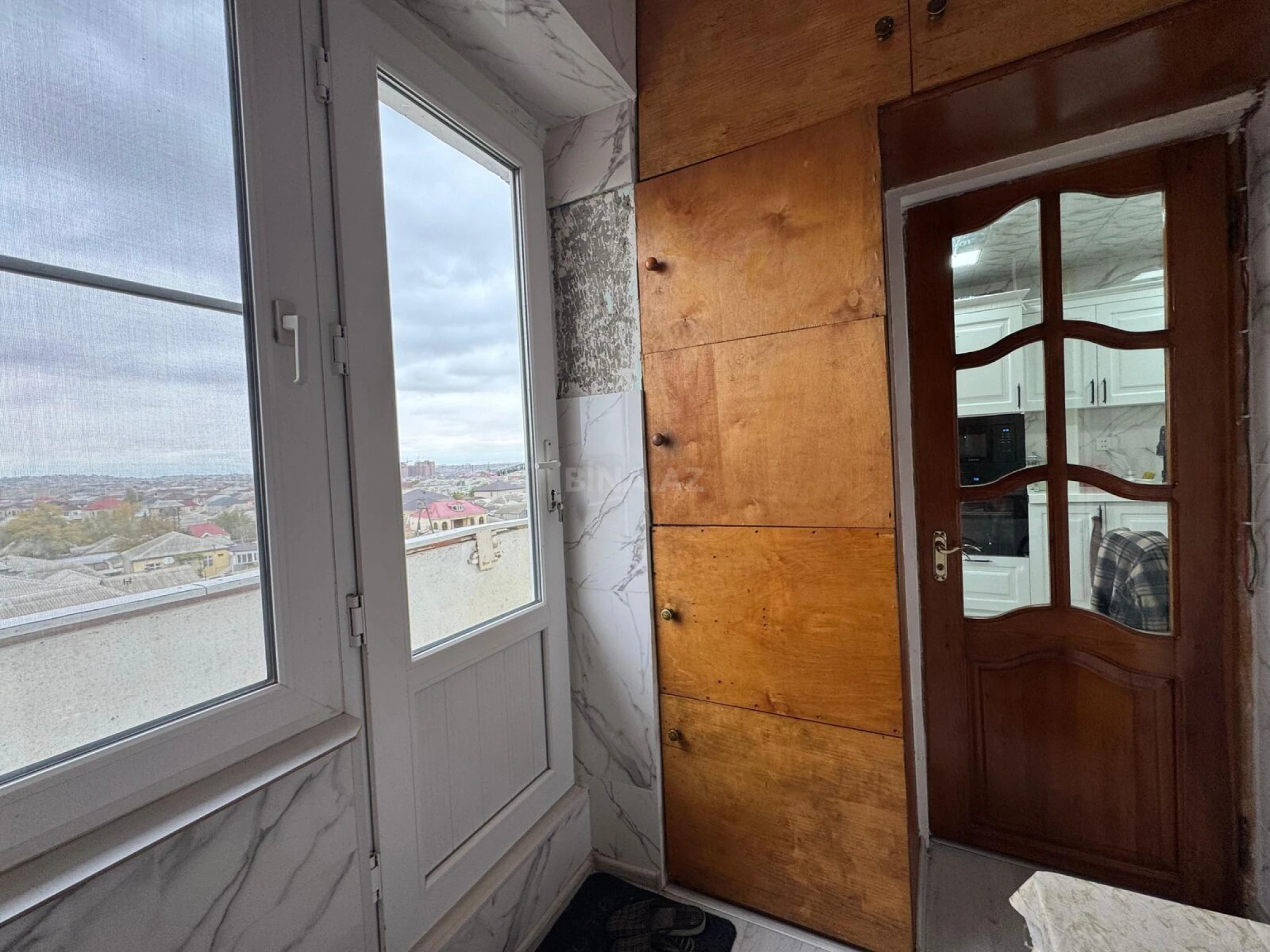 Satılır 5 otaqlı mənzil 110 m²