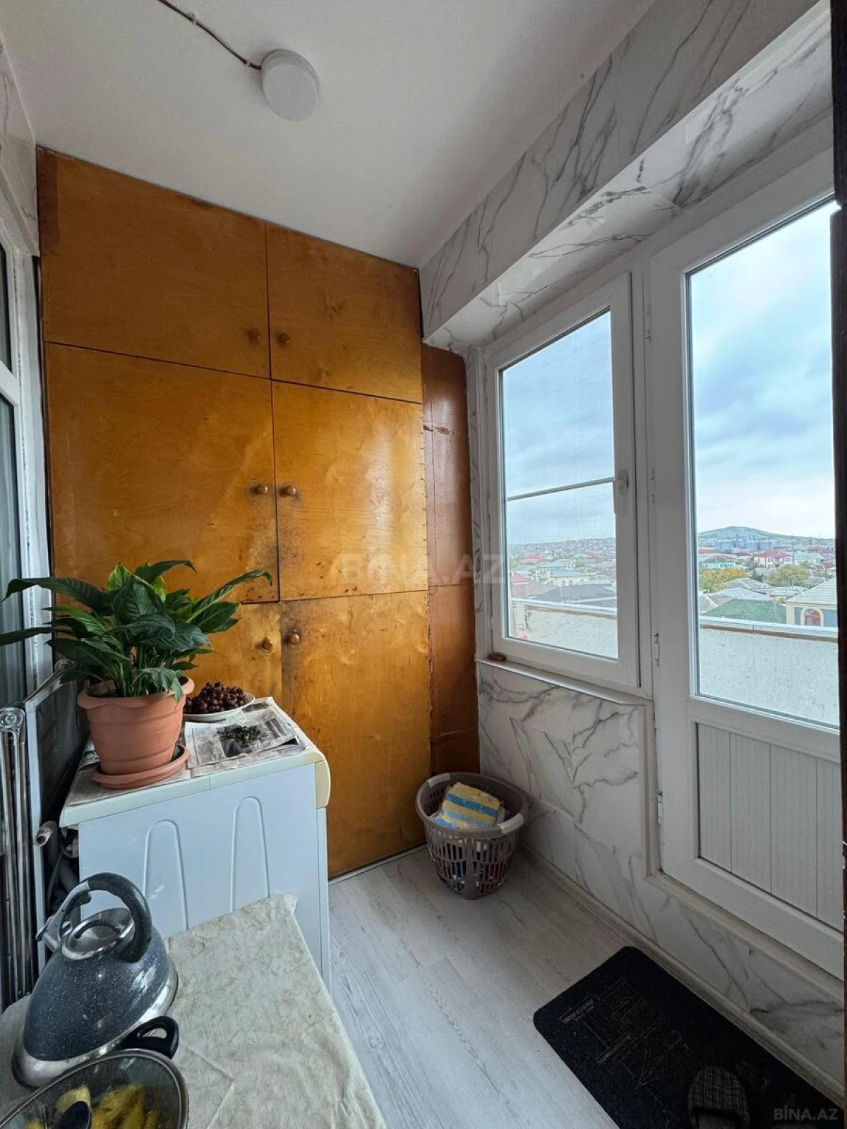 Satılır 5 otaqlı mənzil 110 m²