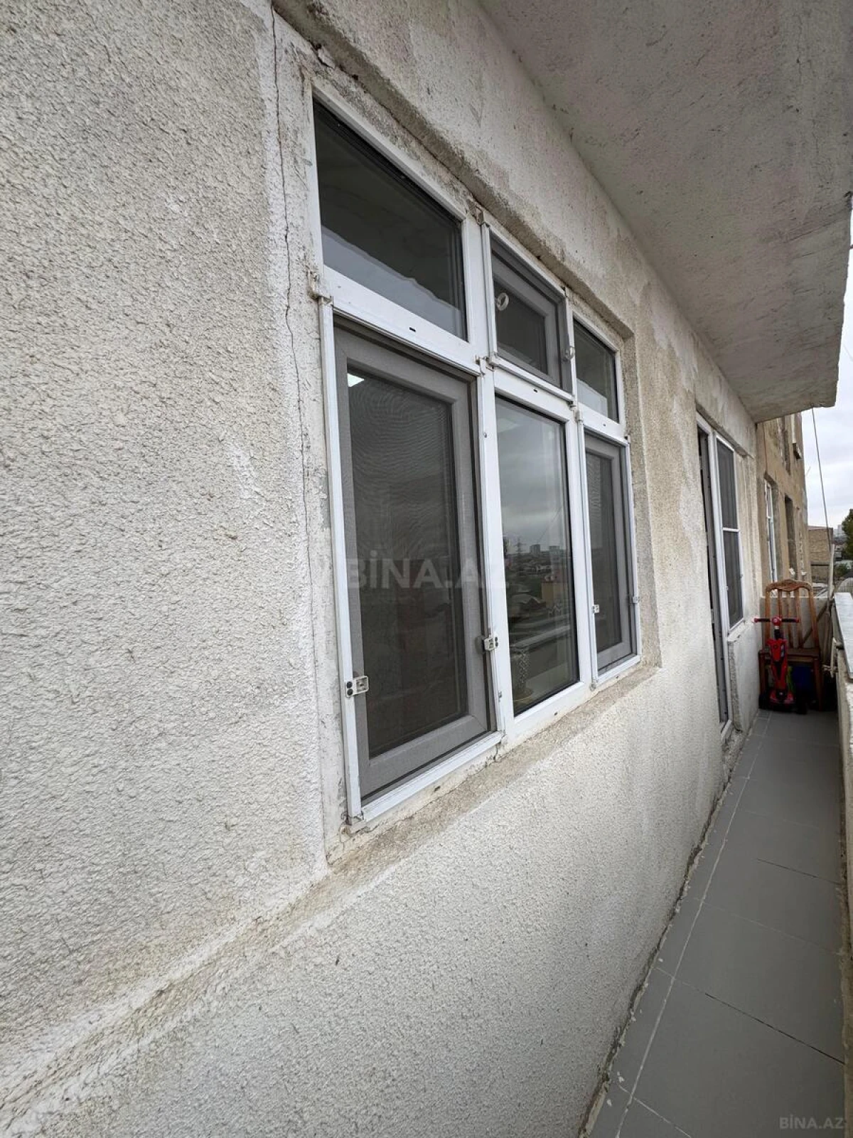 Satılır 5 otaqlı mənzil 110 m²