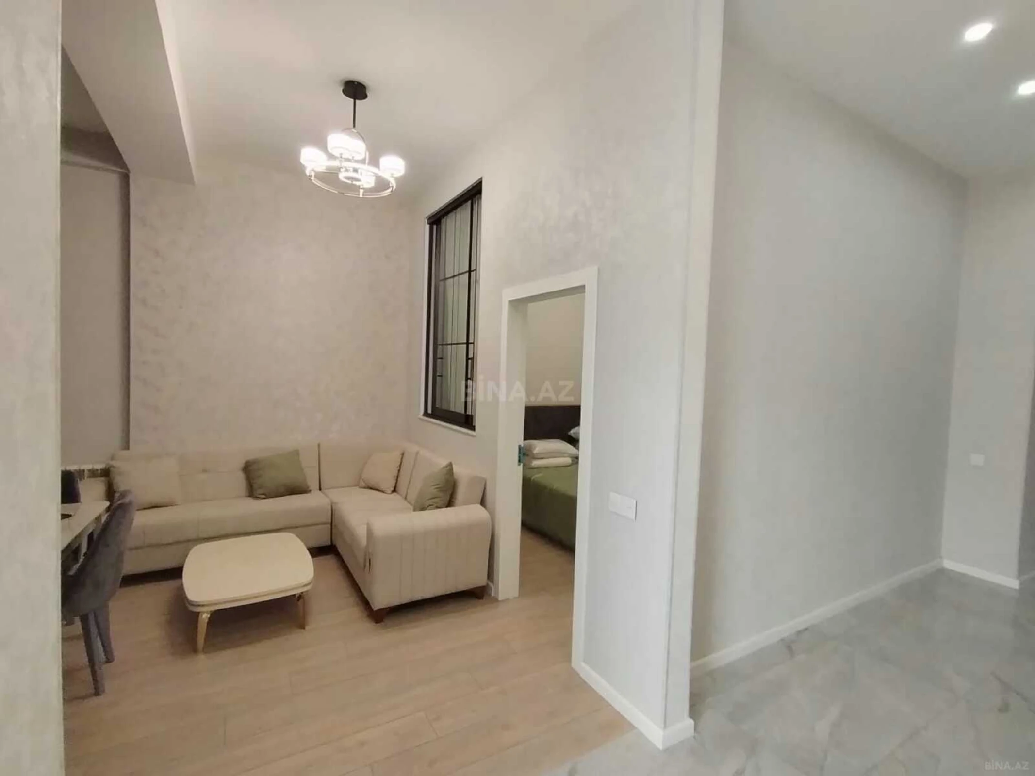 Kirayə verilir 2 otaqlı mənzil 53 m²