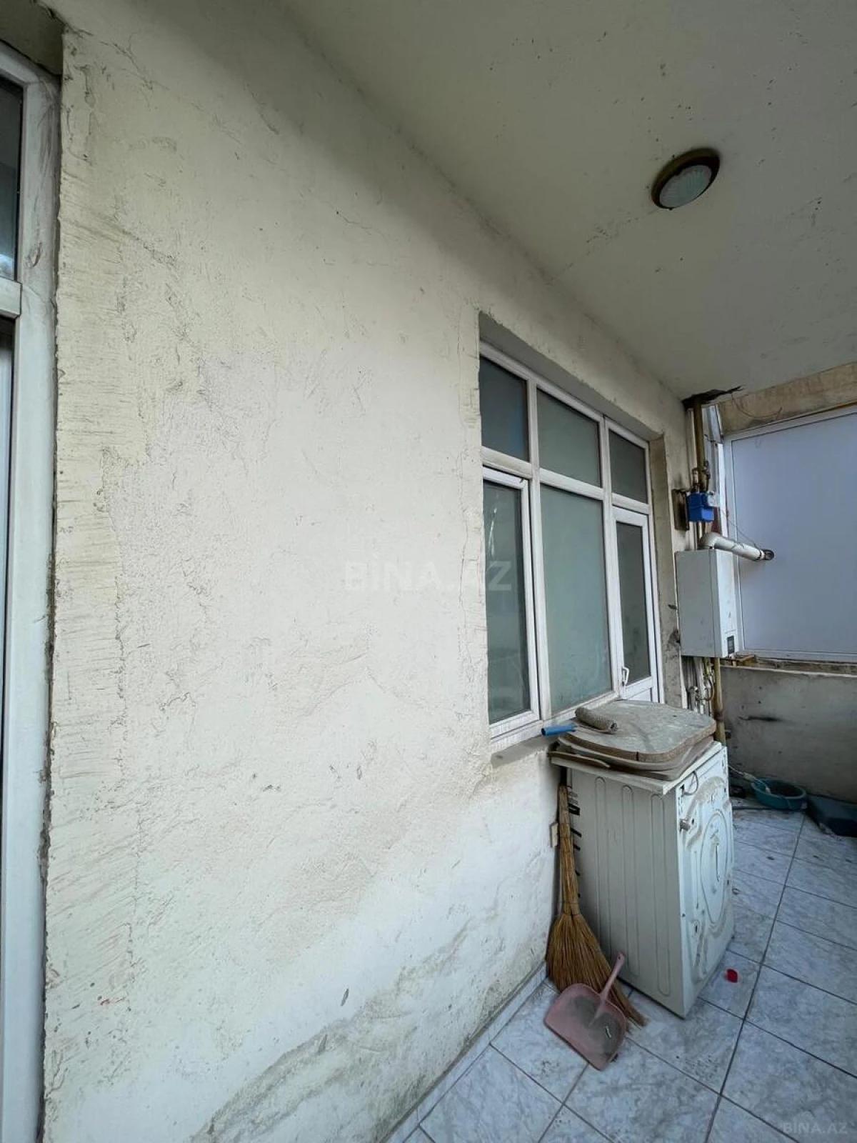 Satılır 2 otaqlı mənzil 71 m²