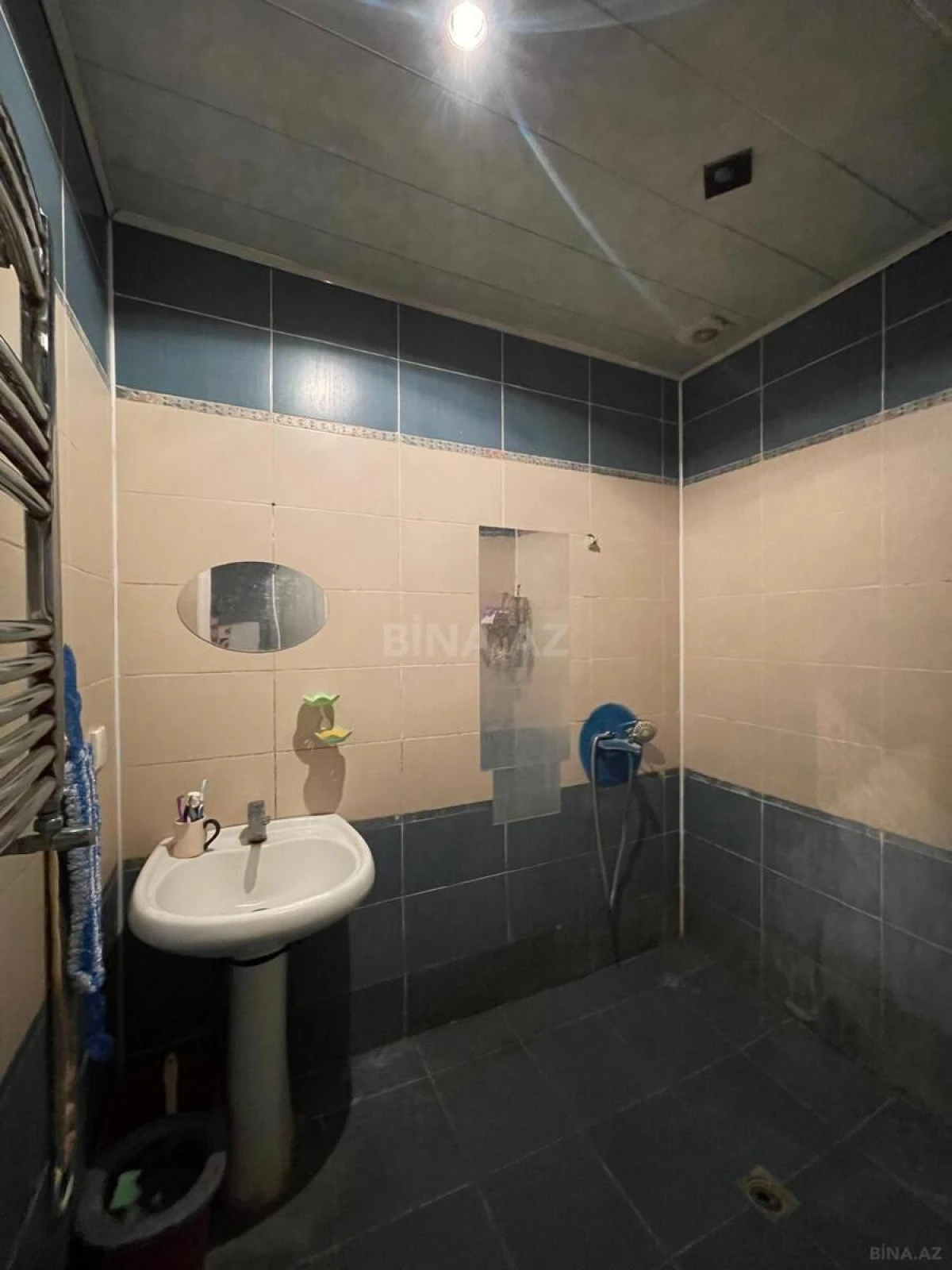 Satılır 2 otaqlı mənzil 71 m²