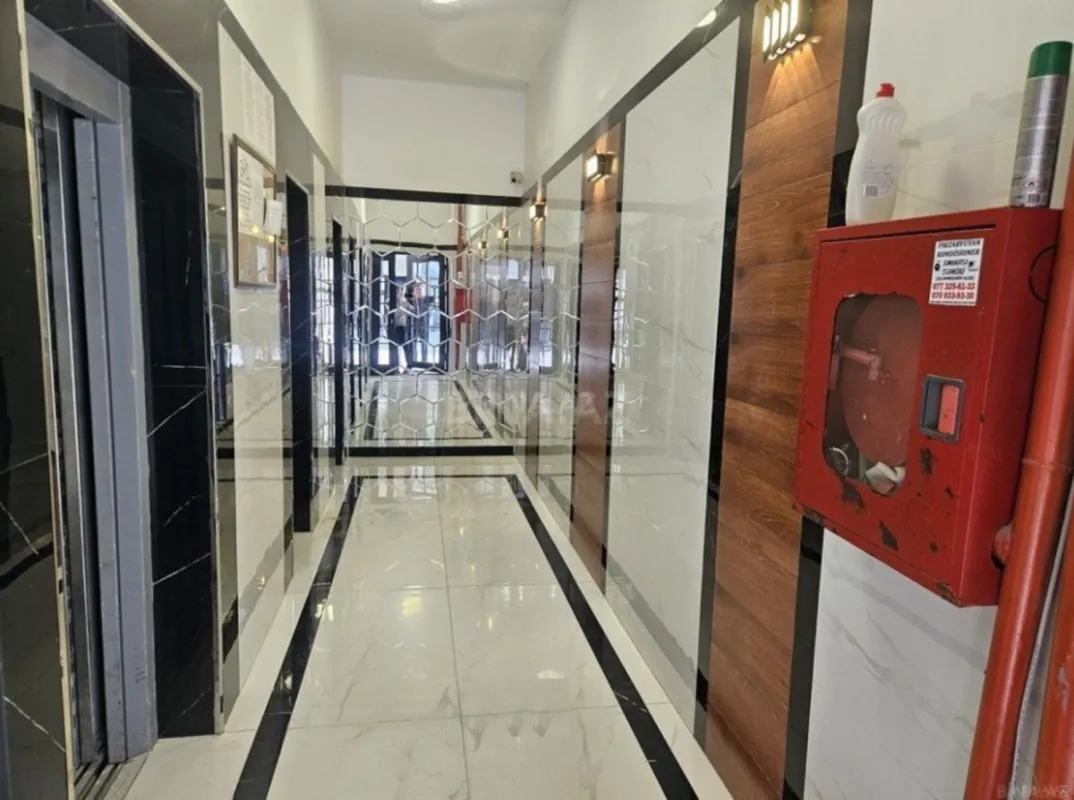 Satılır 3 otaqlı mənzil 101 m²