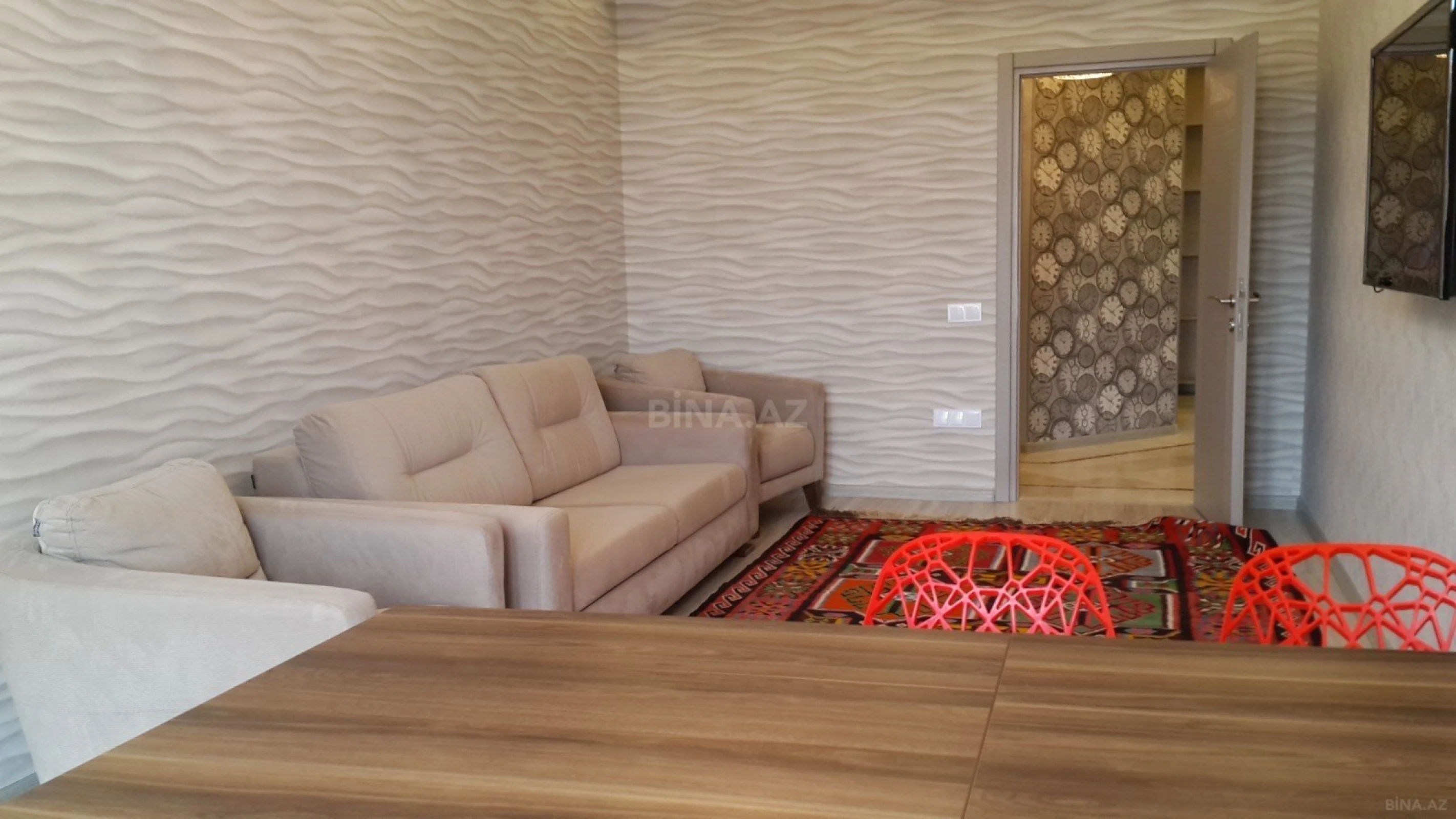 Satılır 3 otaqlı mənzil 101 m²