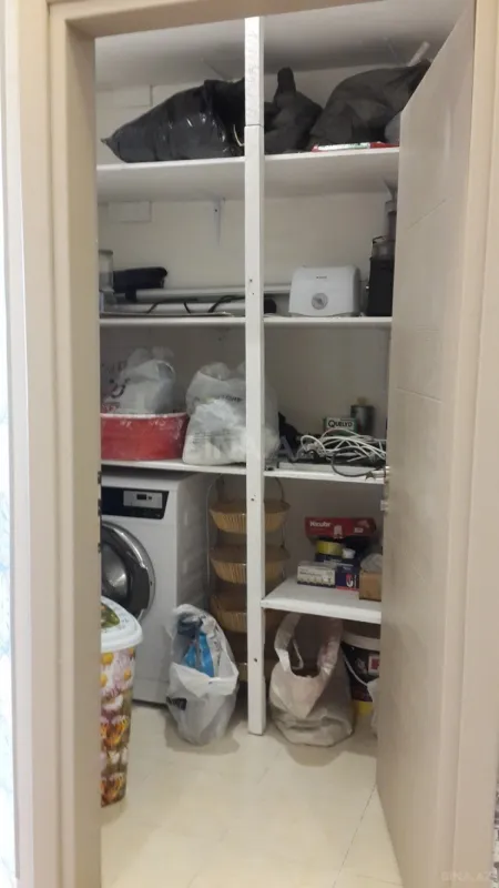 Satılır 3 otaqlı mənzil 101 m²