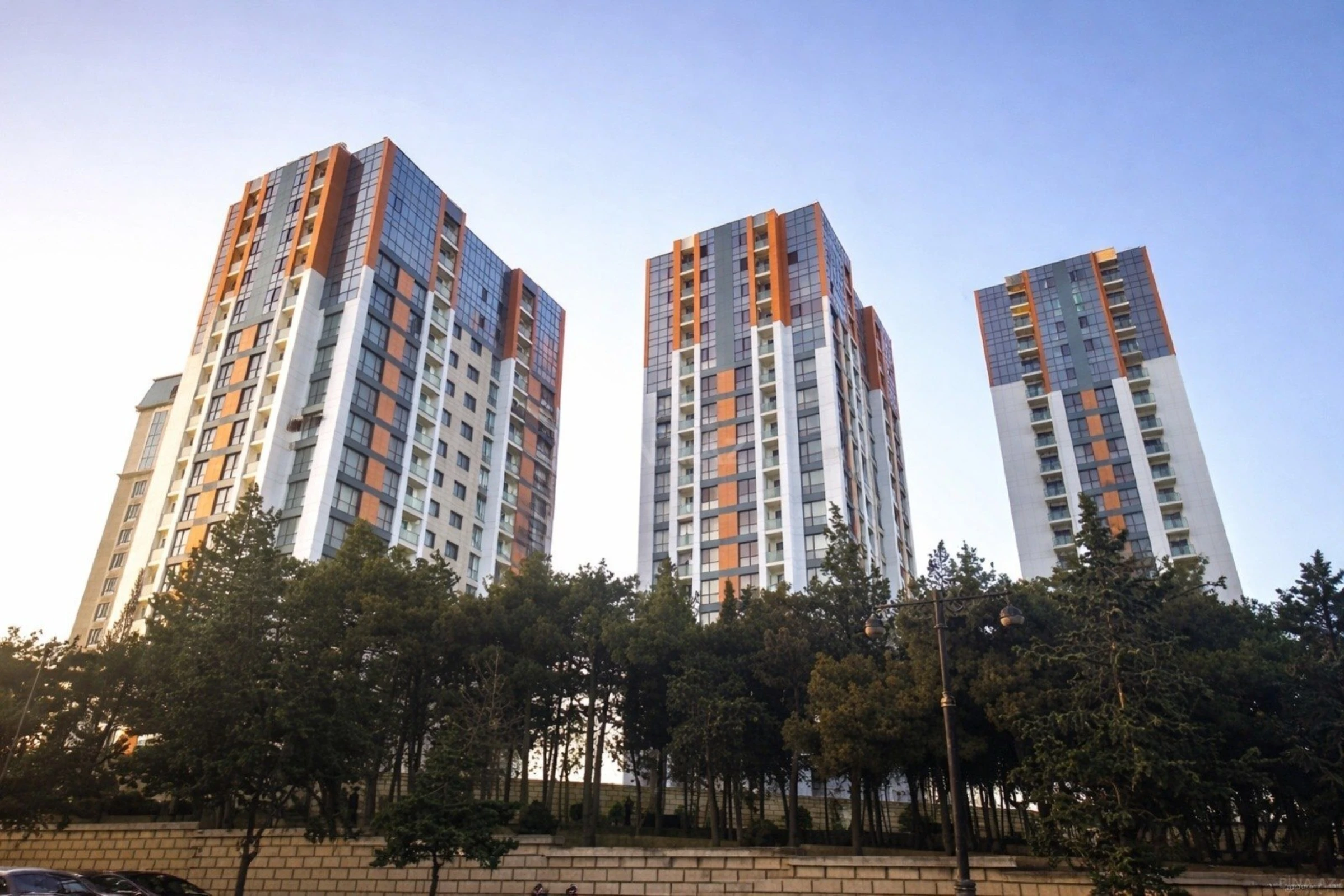 Kirayə verilir 3 otaqlı mənzil 90 m²