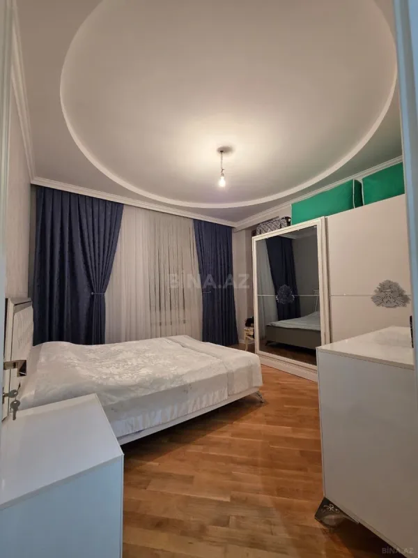 Satılır 3 otaqlı mənzil 120 m²
