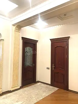 Satılır 3 otaqlı mənzil 140 m²