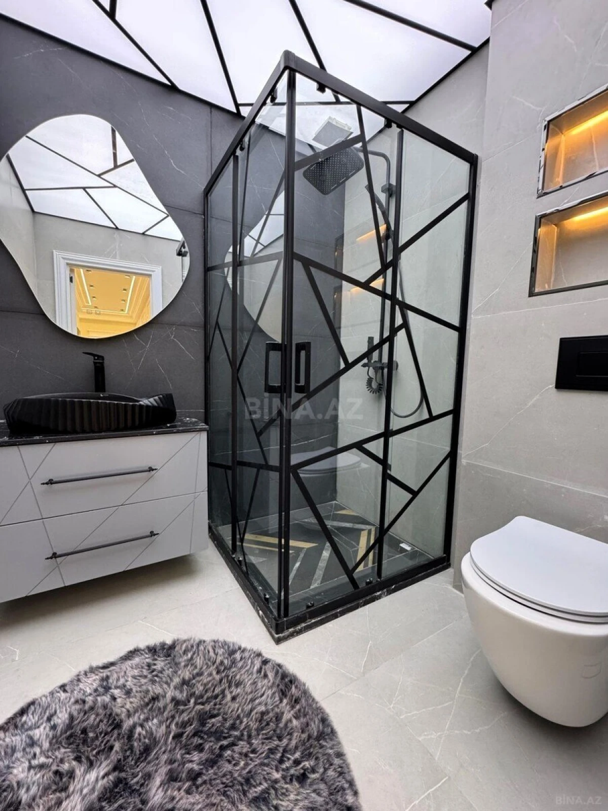 Satılır 3 otaqlı mənzil 115 m²