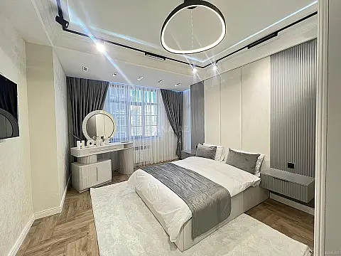 Satılır 3 otaqlı mənzil 115 m²