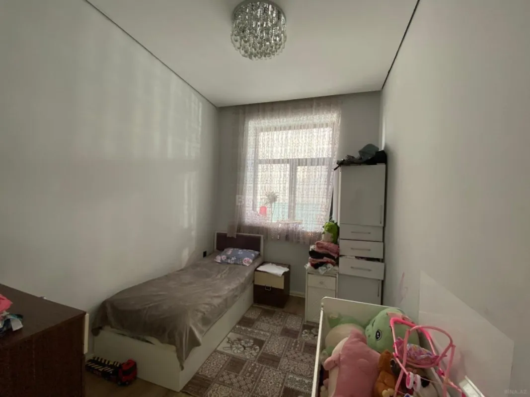Satılır 6 otaqlı həyət evi 250 m²