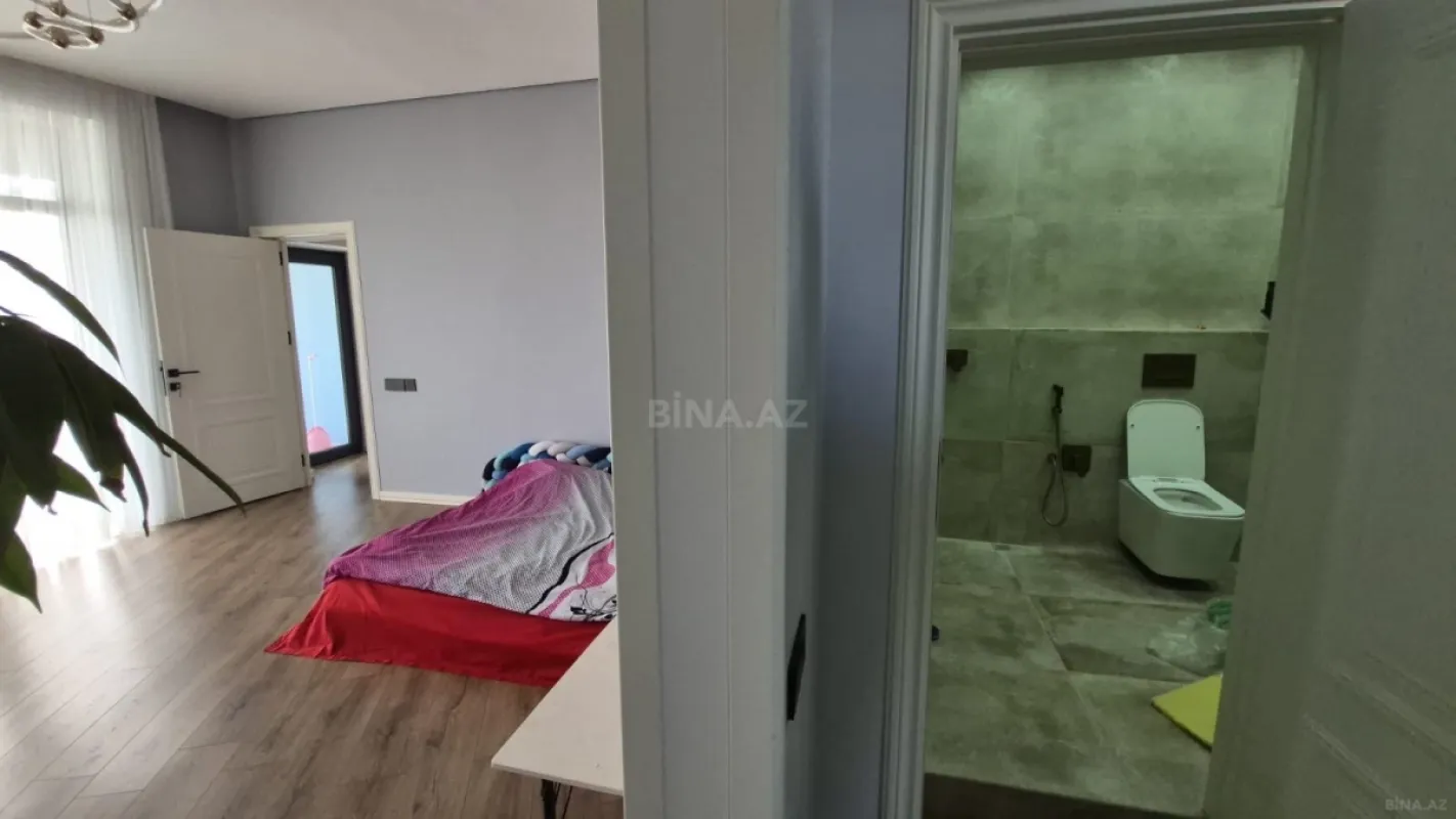 Satılır 6 otaqlı həyət evi 250 m²