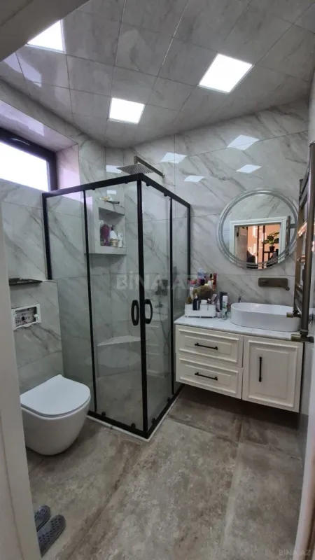 Satılır 6 otaqlı həyət evi 250 m²