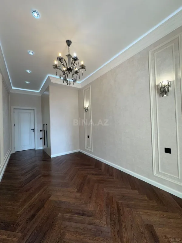 Satılır 2 otaqlı mənzil 67 m²