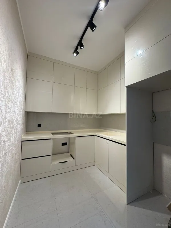 Satılır 2 otaqlı mənzil 67 m²